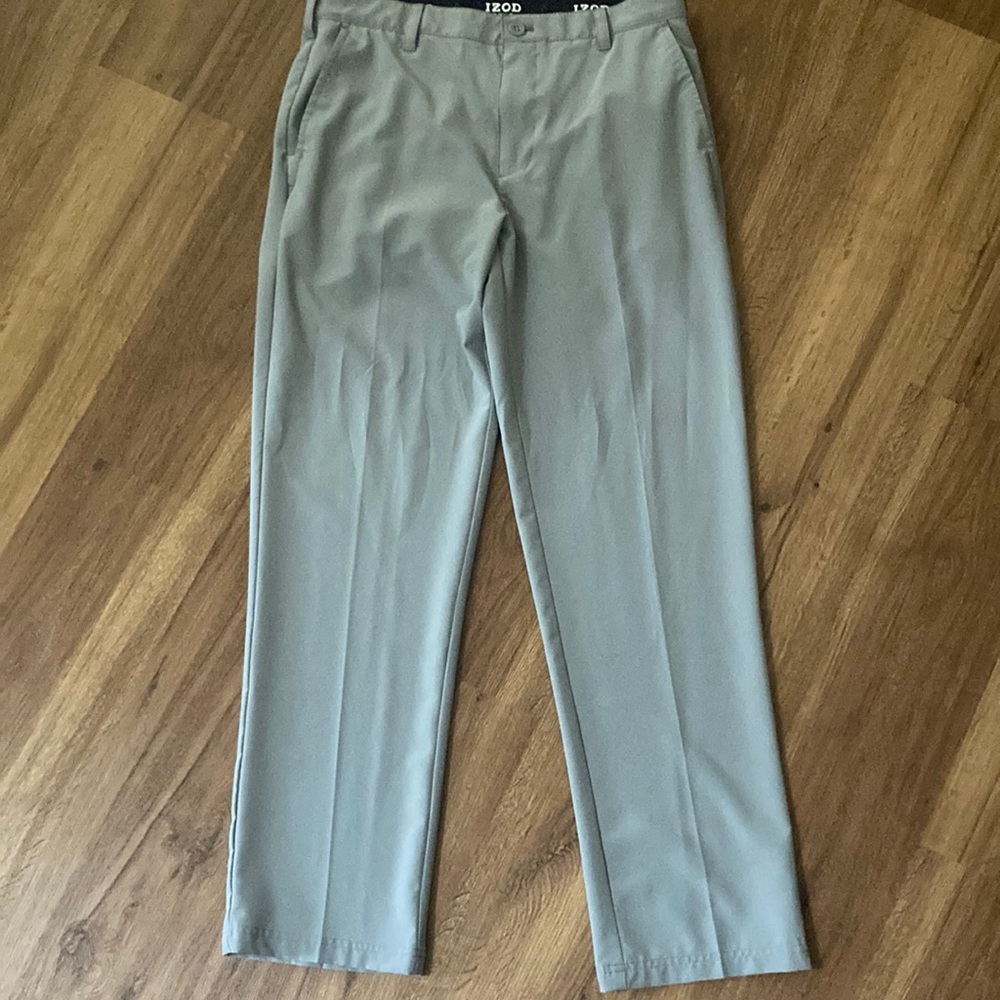 Izod golf pants. Worn once, excellent condition.